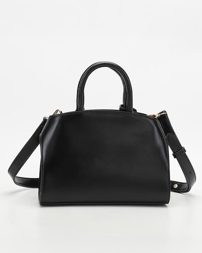 متفردة صغيره باللون الاسود