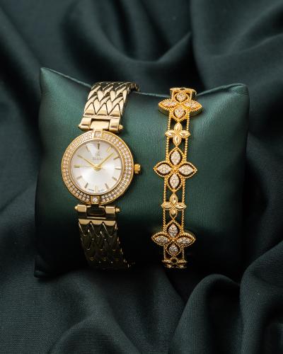 ساعة وإسواره فاتنة باللون الذهبي