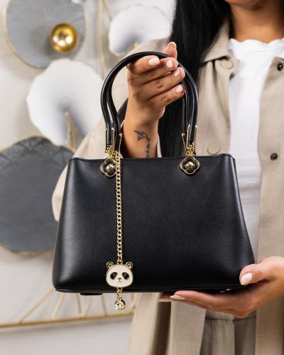 شنطة حجم وسط تصميم ملفت باللون الاسود