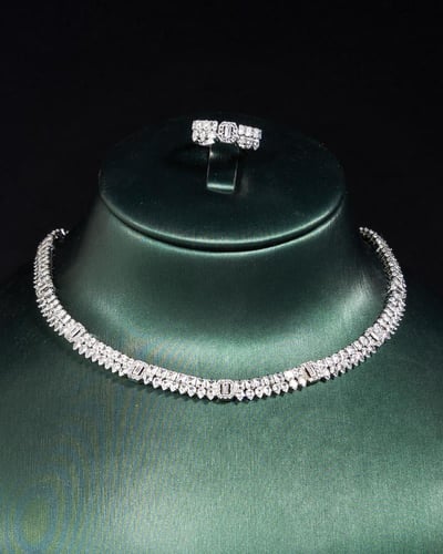 طقم لإطلالتك في المناسبات يجذب الأنظار اليك