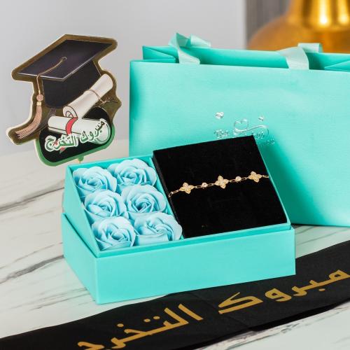 اضيفي لمسة أنثويه راقية الى طلتك مع هذا الاسوارة