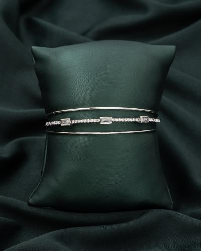 اسوارة ناعمه متعددة المقاس باللون الفضي