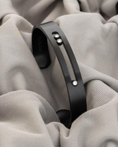 اسوارة رجالية باللون الاسود..