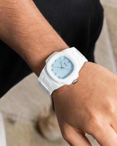 فايبر نقش عربي ابيض سماوي