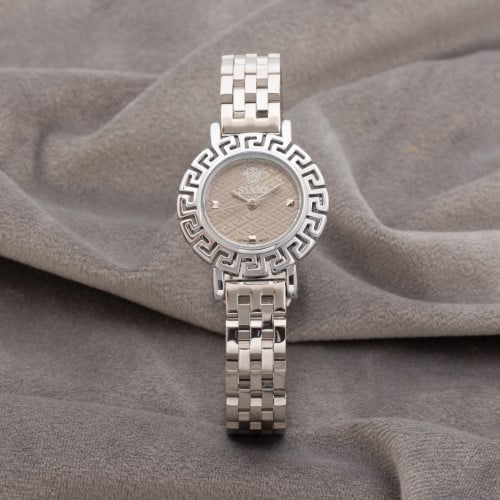 ساعة نسائية باللون الفضي مينا رصاصي