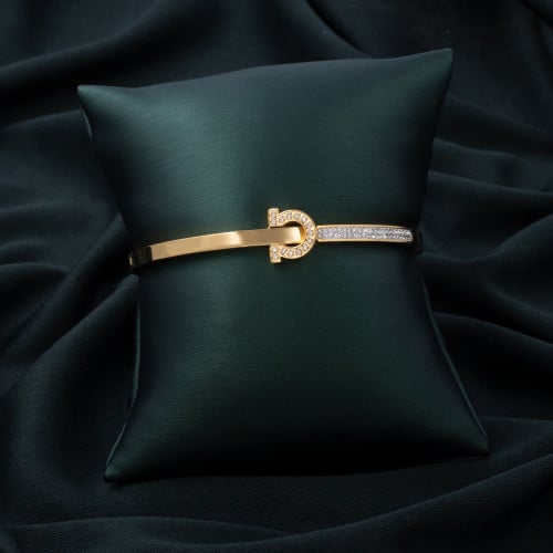 اسوارة نسائية باللونين الذهبي والفضي