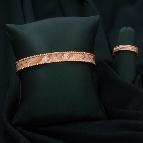 طقم اسوارة وخاتم باللون النحاسي