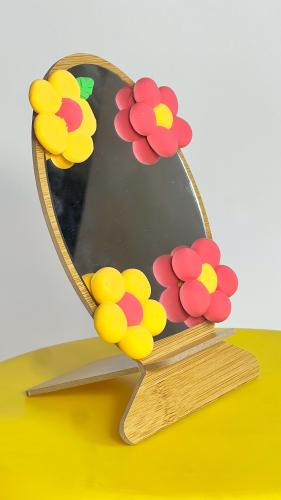 مرآتي الجميلة