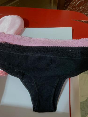 قطعتين بانتي مخرمة، مزينة بالدانتيل مقاس سمول