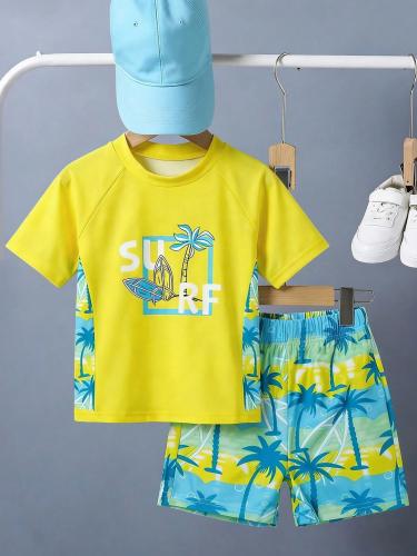 طقم سباحة أولاد قطعتين – تصميم Surf بألوان صيفية مرحة