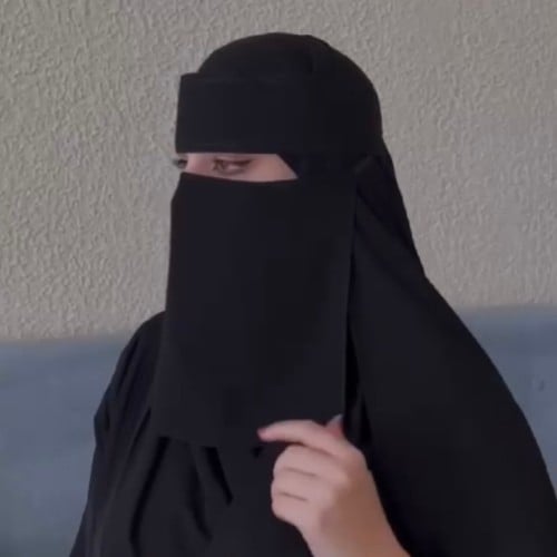 نقاب مشبك ذكي وسط