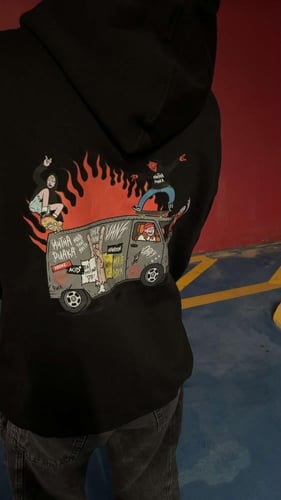 بلوفر اسود بوب بس