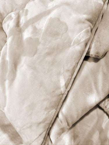 مفرش مفرد مخمل - 4 قطع - سلسلة نوفا - بنفسجي جملي