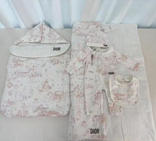 Newborn set