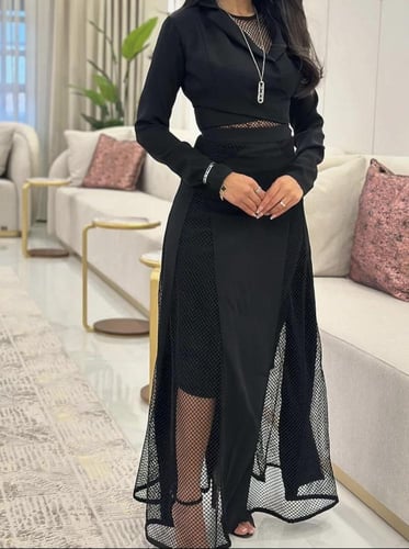 فستان اسود بشبك من متجر جوهره