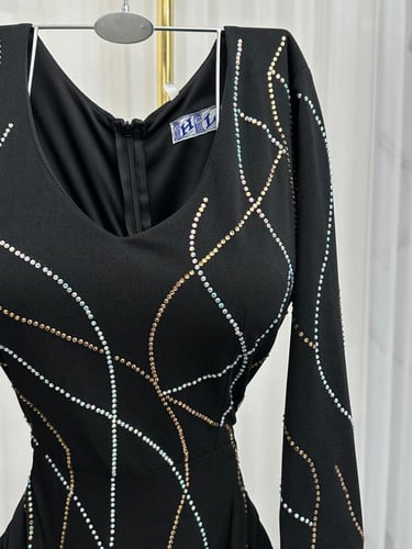 فستان راقي اللون اسود الخـامة لبانه استرتش الأصلي...