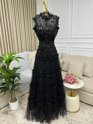 فستان سهره اسودف فخم تل و كلفه من متجر جوهره FR