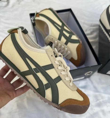 احذية سبورت تايجر من متجر جوهره