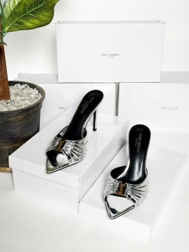 احذية كعب سان لوران من متجر جوهره