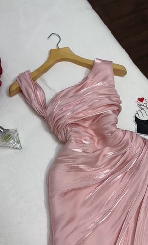فستان كرنكل للعيد ميدي ناعم مبطن طبقات من الكشكش ج...