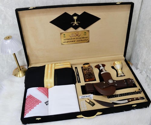 طقم رجالي فاخر متكامل صيفي من متجر جوهره