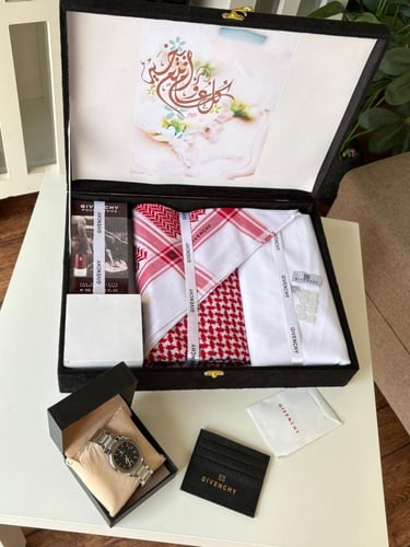 طقم الفاخر رجالي من متجر جوهره