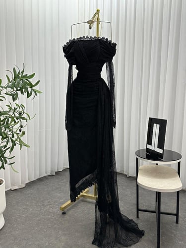 فستان سهره اللون اسود دانتيل بطانه باربي من متجر ج...