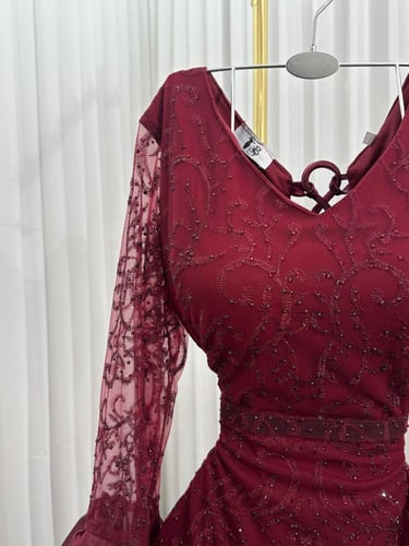 فستان سهره اللون عودي القماش كمبيوتر فصوص كبس مبطن...