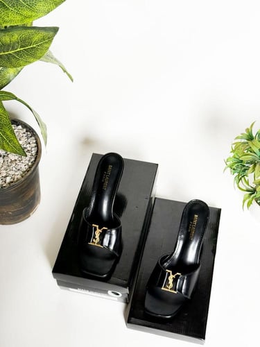 احذية كعب سان لوران من متجر جوهره