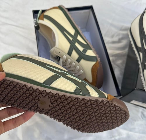 احذية سبورت تايجر من متجر جوهره