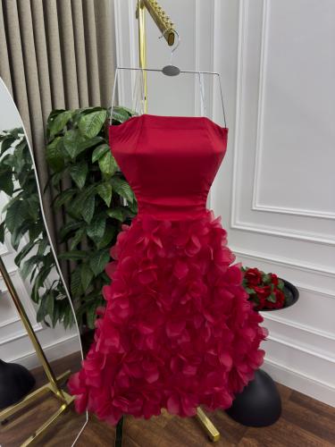 فستان سهره اللون احمر خامه باربي وورد من متجر جوهر...