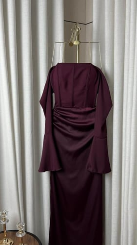 فستان ليلكي غامق