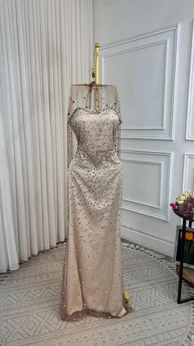 فستان سهره اللون بيج قماش سهره كرستال اصلي مبطن تف...