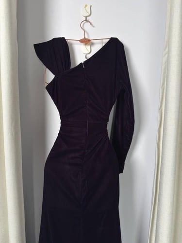 فستان سهره اللون ليلكي خامه مخمل كوري شانطون بطانه...