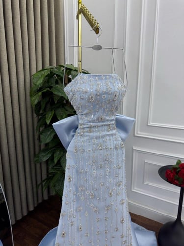 فستان سهره اللون سماوي خامه ميكادو وكلفه خرز من مت...