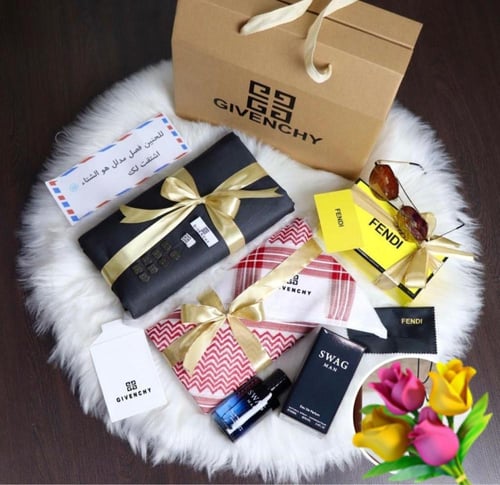 طقم مميز ر ماركة جنفشي جالي من متجر جوهره