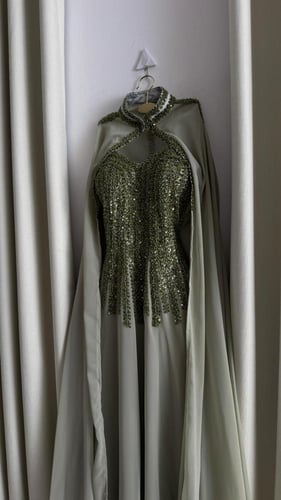 فستان سهره اللون فستقي برغندي و كحلي من متجر جوهره...