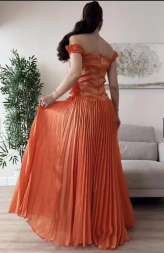 فستان سهره اللون برتقالي اورانج كرنكل بليسيه وكرست...