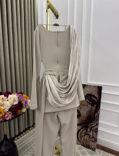 جمبسوت الخامه باربي تطريز اللون ابيض K MN D