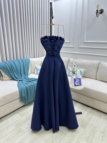 فستان سهره ميكادو كلوش لون كحلي و بنك بودر من متجر...