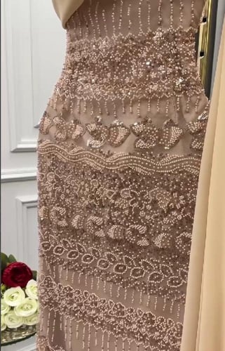 فستان سهره فخم تل مطرز بالخرز مع الشال ثلاث الوان...