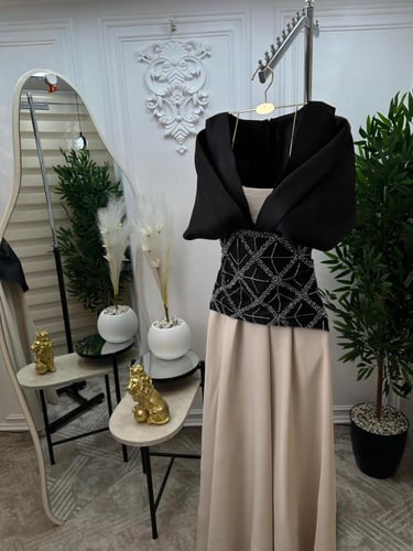 فستان سهره اللون اسود على بيج تطريز يدري من متجر ج...