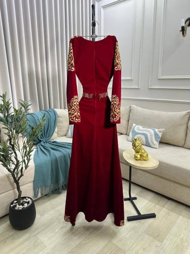 فستان سهره اللون عودي جوخ اصلي درجه اولى بتطرير كم...