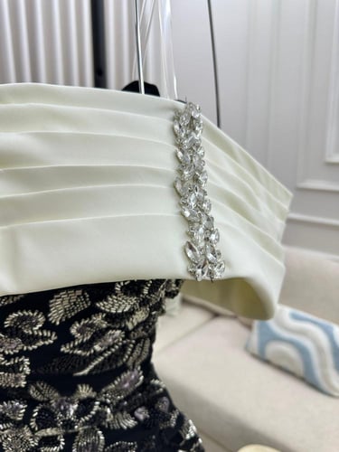 فستان سهره اللون اسود كريب استرتش درجه اولى بتطريز...