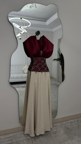 فستان سهره اللون اسود على بيج تطريز يدري من متجر ج...