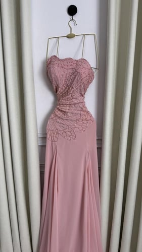 فستان سهره اللون وردي باربي جورجيت بتطريز من متجر...