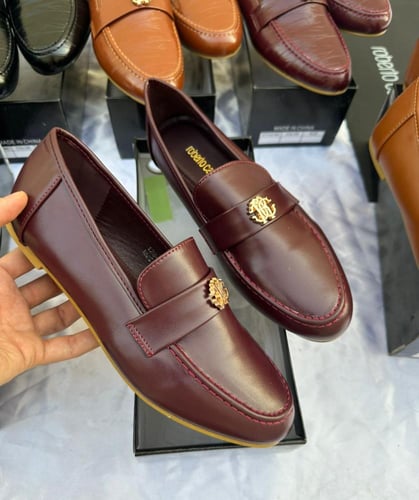 احذية مريحة روبوتو كافالي من متجر جوهره