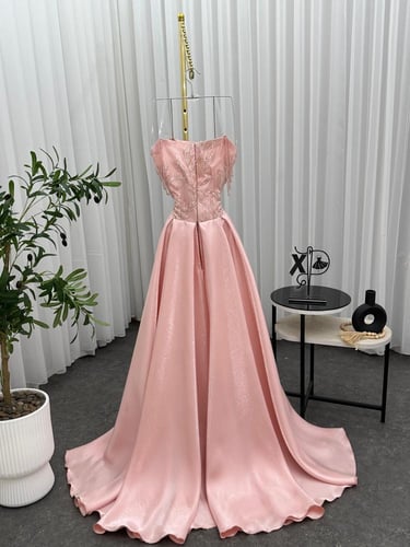 فستان سهره اللون زهري نوع القماش بطانه تفته علا كل...