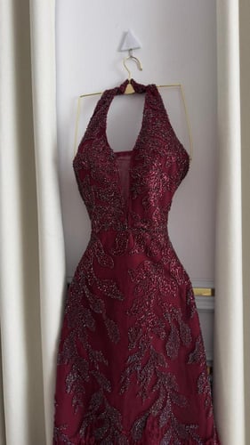 فستان سهره اللون برغندي و زيتي دانتيل على خرز MN م...