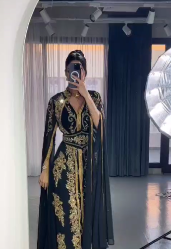 جلابية اللون اسود باربي مع شيفون تطريز يدوري راقي...